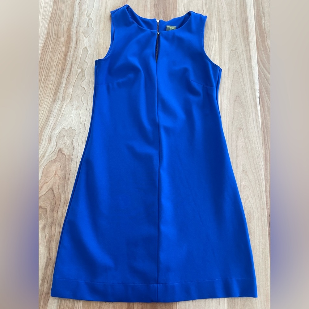 Taylor Sleeveless Blue Ponte A-Line Dress Keyhole Front Size 6